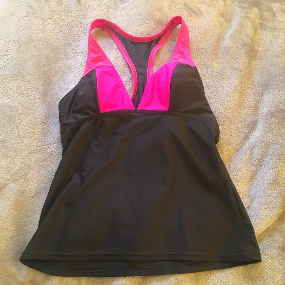 NWOT Oakley black and pink tankini Size S